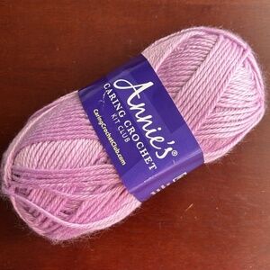 1 skein of yarn - Light purple